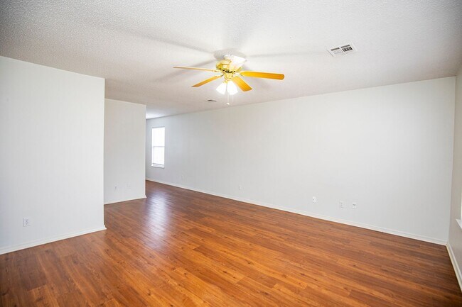 Foto del edificio - ***2513 SE 4th***