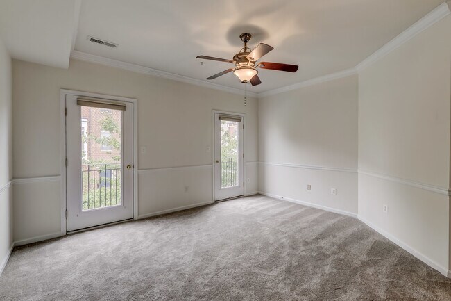 Building Photo - 114 S Exeter St