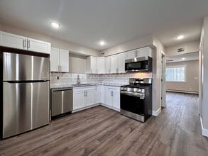 Building Photo - 2874 Taft Ave SW
