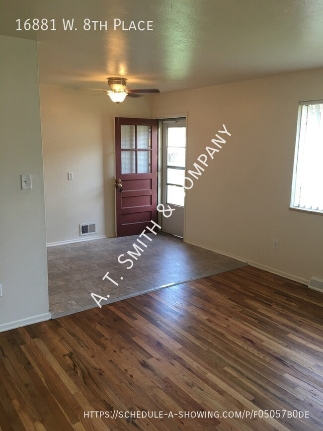 Foto del edificio - 16881 W 8th Pl