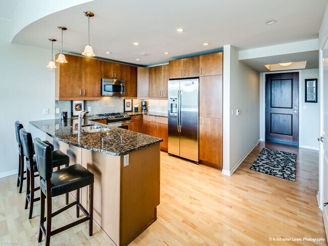 Foto del edificio - 1 br, 1 bath Condo - 2990 East 17th Avenue...