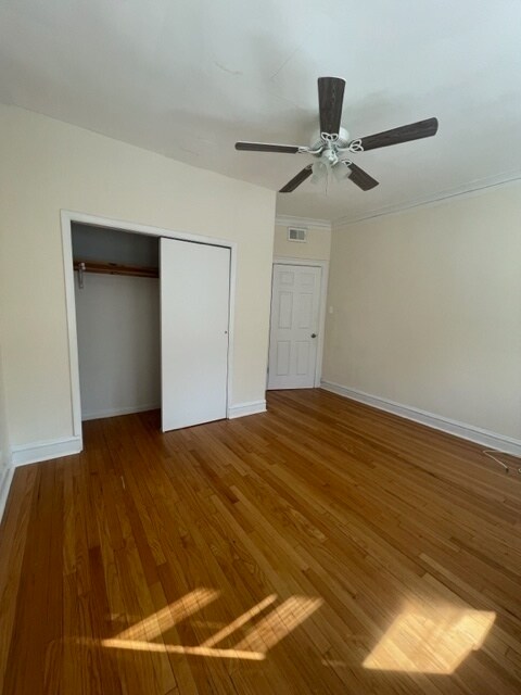 Building Photo - 6140 N Rockwell St