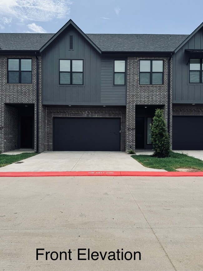 Building Photo - 3049 Kingdom Rd