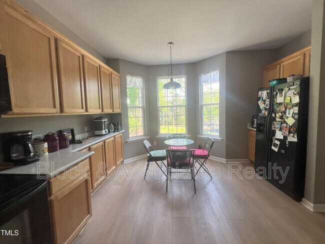 Building Photo - 407 Madison Ave