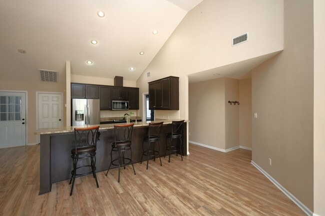 Building Photo - 4349 Summerlin Dr