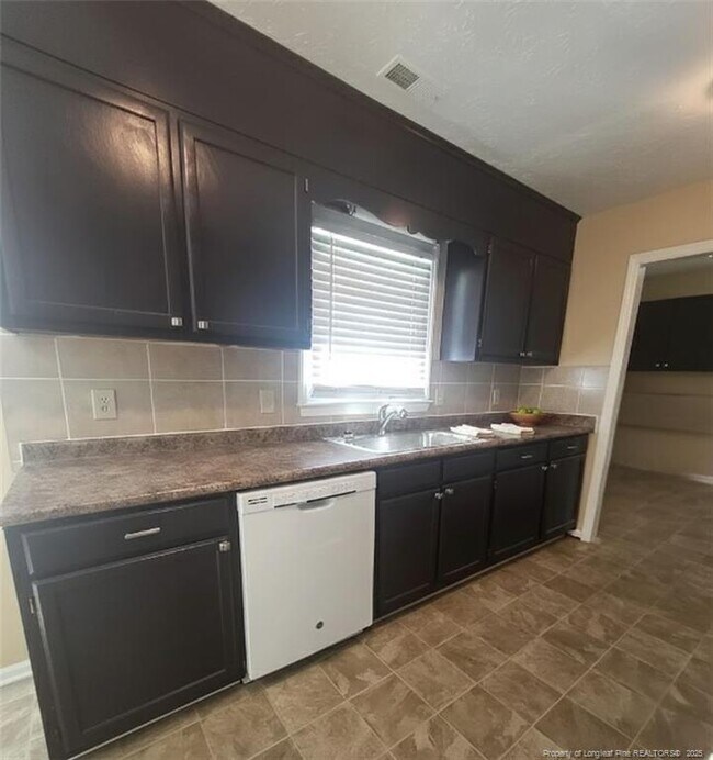 Building Photo - 7281 Pebblebrook Dr