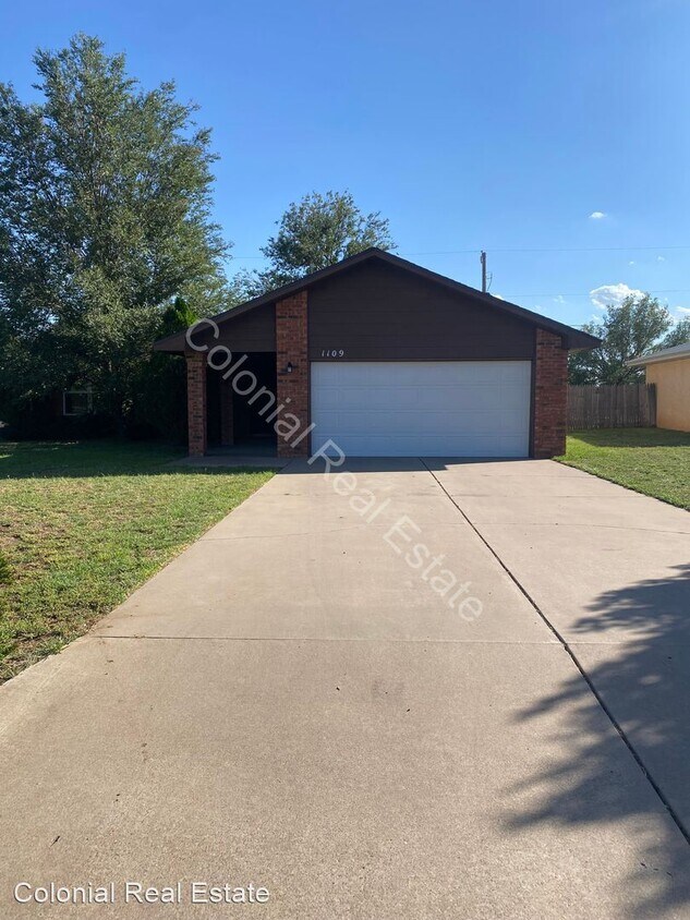 Foto principal - 3 br, 2 bath House - 1109 Purdue Avenue