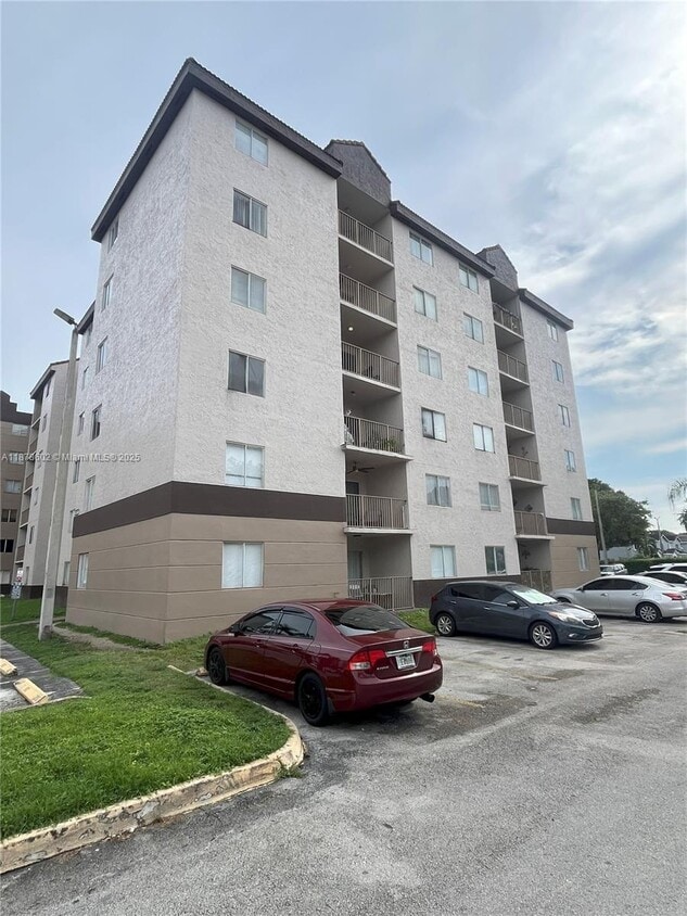 Foto principal - 15221 SW 80th St