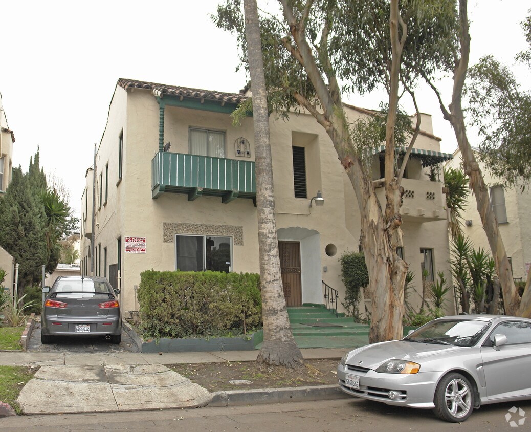 Building Photo - 360 N Orange Grove Ave
