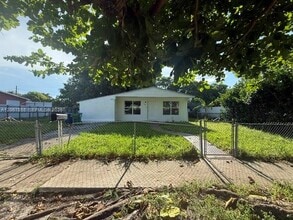 Building Photo - 20535 NW 24th Ave