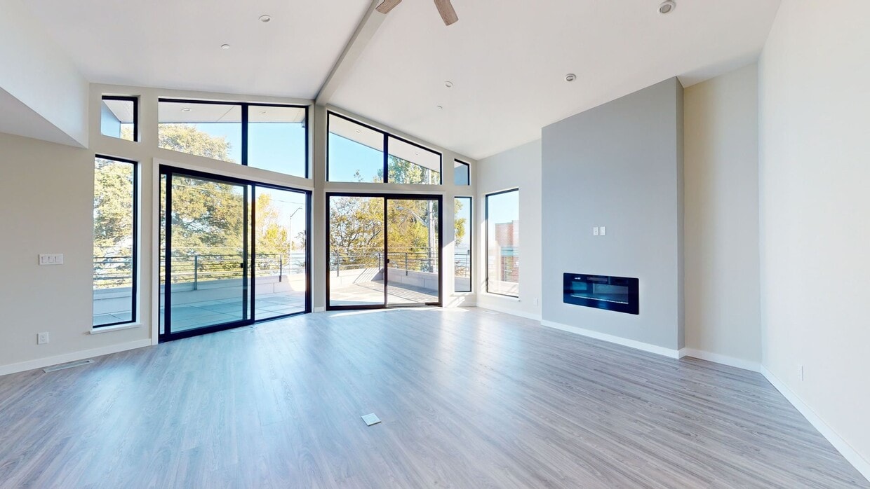 2758 Alki Ave SW Unit PH 2, Seattle, WA 98116 Condo for Rent in