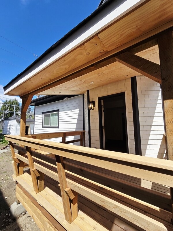 Foto principal - 1108 S Sheridan Ave