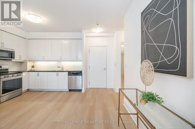 Building Photo - 3888 Duke of York Blvd