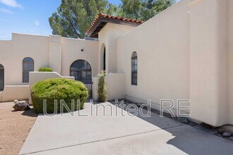Building Photo - 6135 Crista Lynn Pl