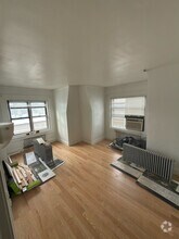 Building Photo - 57 Gainsborough St