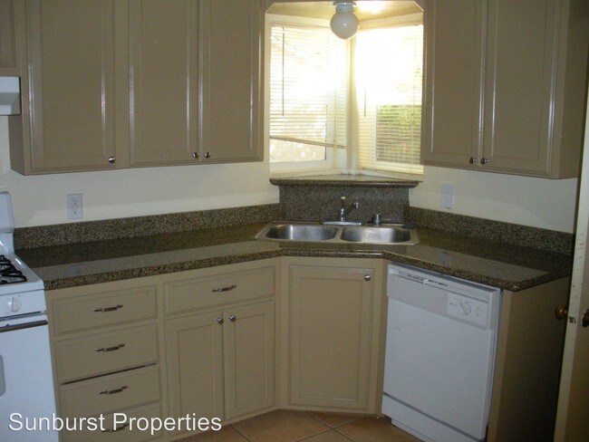 Building Photo - 3 br, 2 bath House - 1829 Kenwood Street