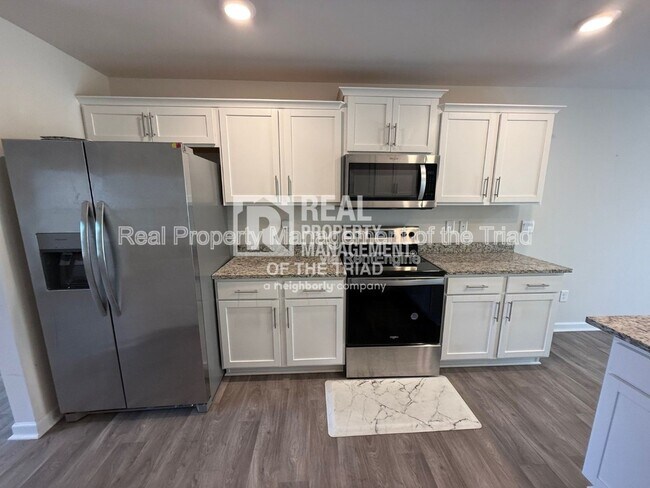 Foto del edificio - 407 Gulliver Ct
