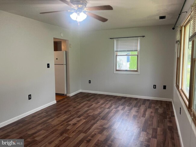 Foto del edificio - 211 N Brownleaf Rd