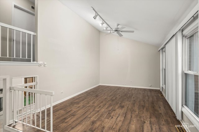 Building Photo - 8119 Oriole Dr