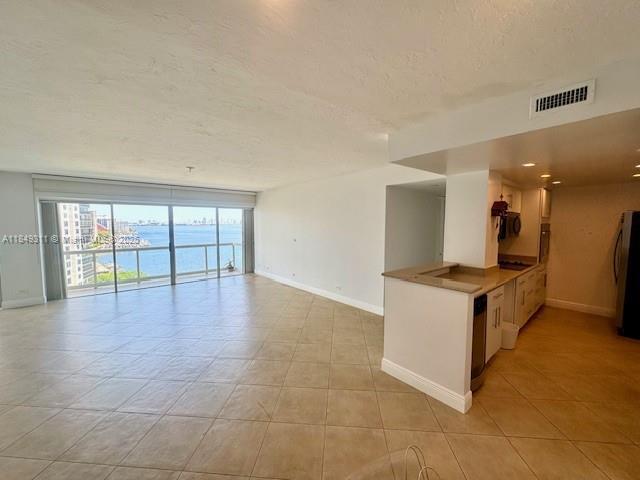 Foto del edificio - 2451 Brickell Ave