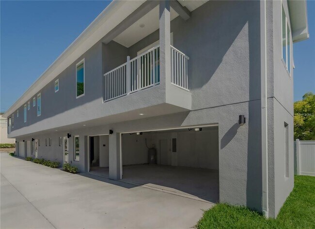 Foto del edificio - 310 Hibiscus St