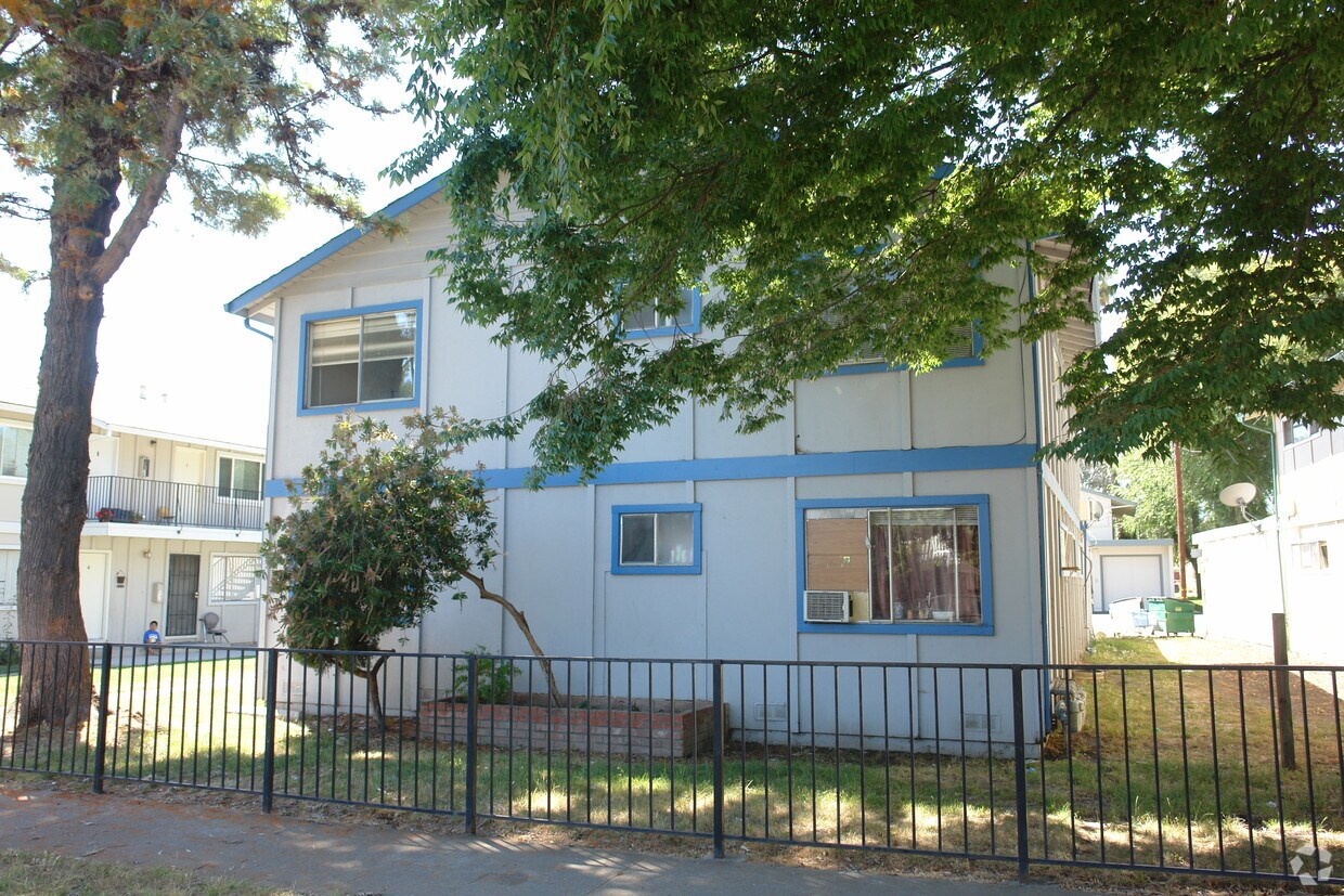 Foto del edificio - 5738 Tucson Dr
