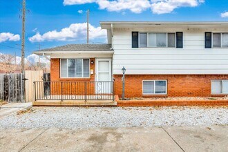 Building Photo - 3107 E Funston St