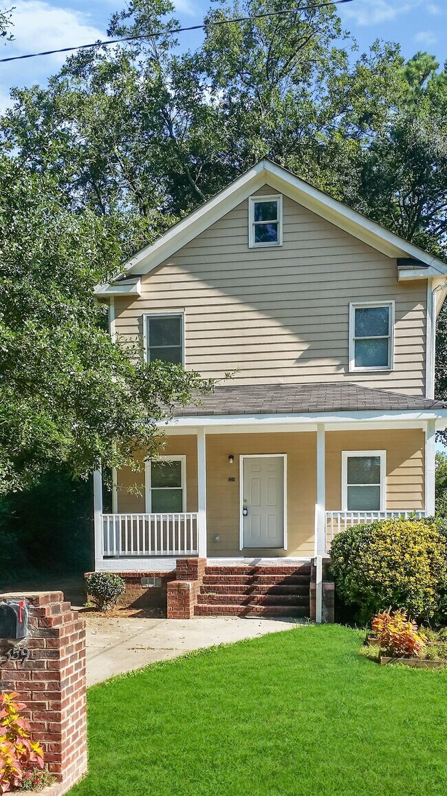 Foto del edificio - 1359 Collier St NW