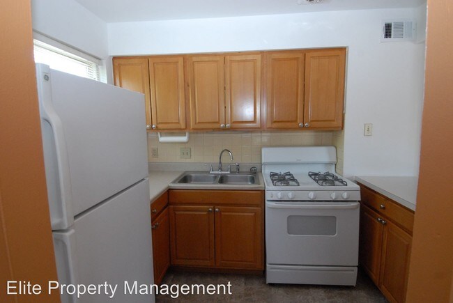 Building Photo - 2 br, 1 bath House - 6978 Colonial Woods #52