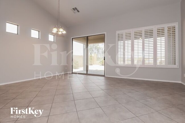 Foto del edificio - 17680 W Buckhorn Dr