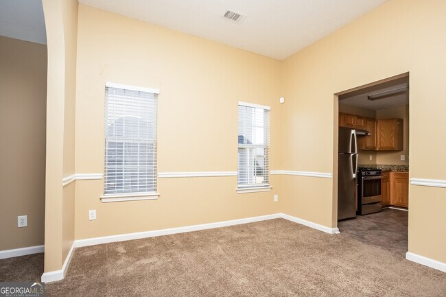 Building Photo - 3301 Sapphire Ct