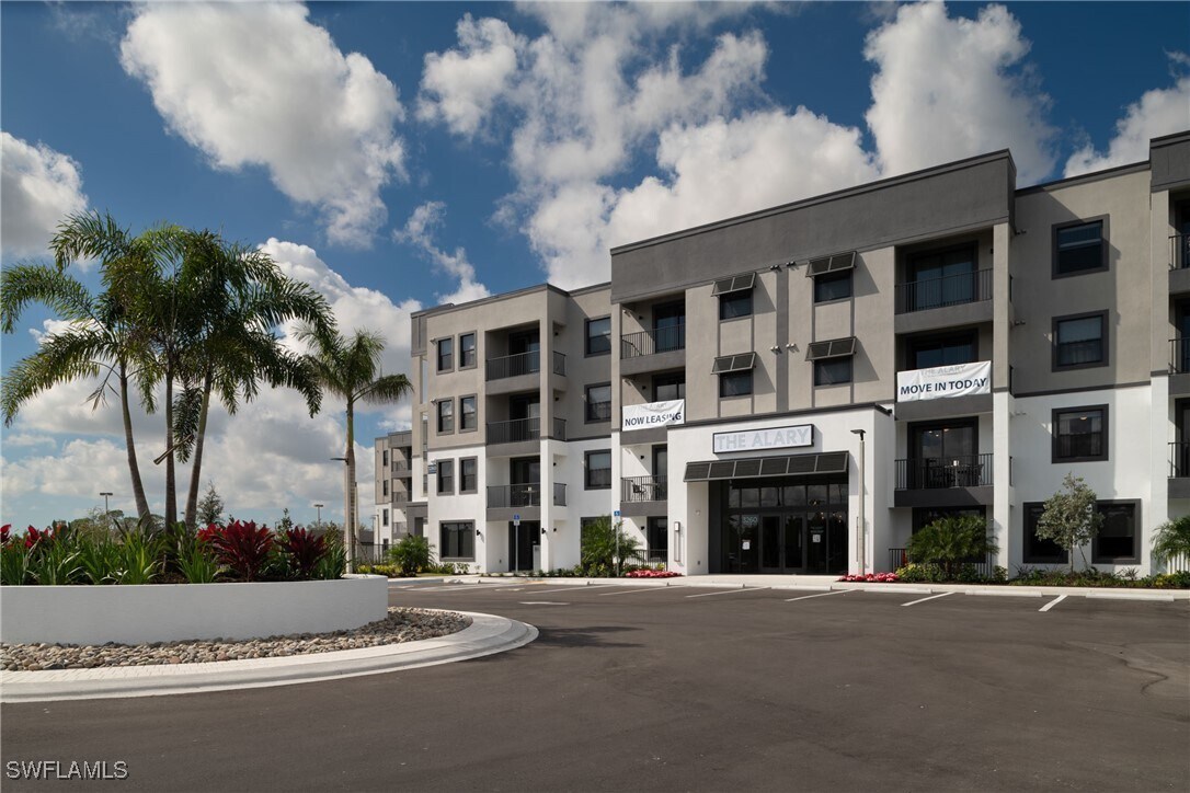 Foto principal - 3260 Stockton St