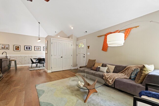 Foto del edificio - Luxury Condo in SE Boise's most desirable master planned community-Surprise Valley