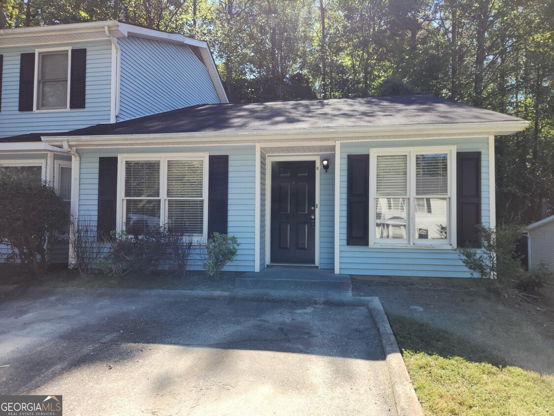 Primary Photo - 1220 Oakplace Dr SW