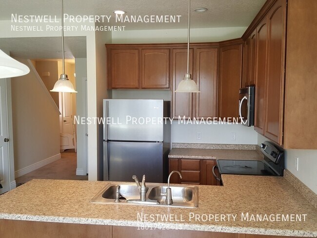 Foto del edificio - Great 3-bed Townhome in Lehi
