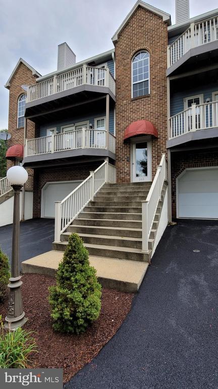 Primary Photo - 243 N 14th St