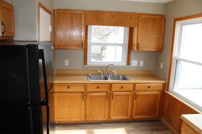 Foto del edificio - 7829 Pelham Rd