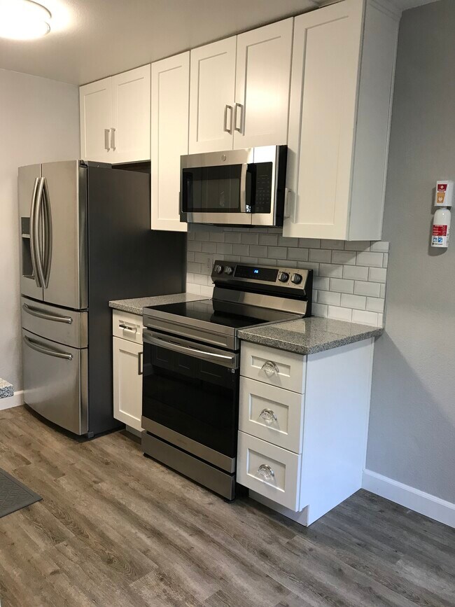 4332 Pacific Ave Unit 53, Stockton, CA 95207 Condo for Rent in