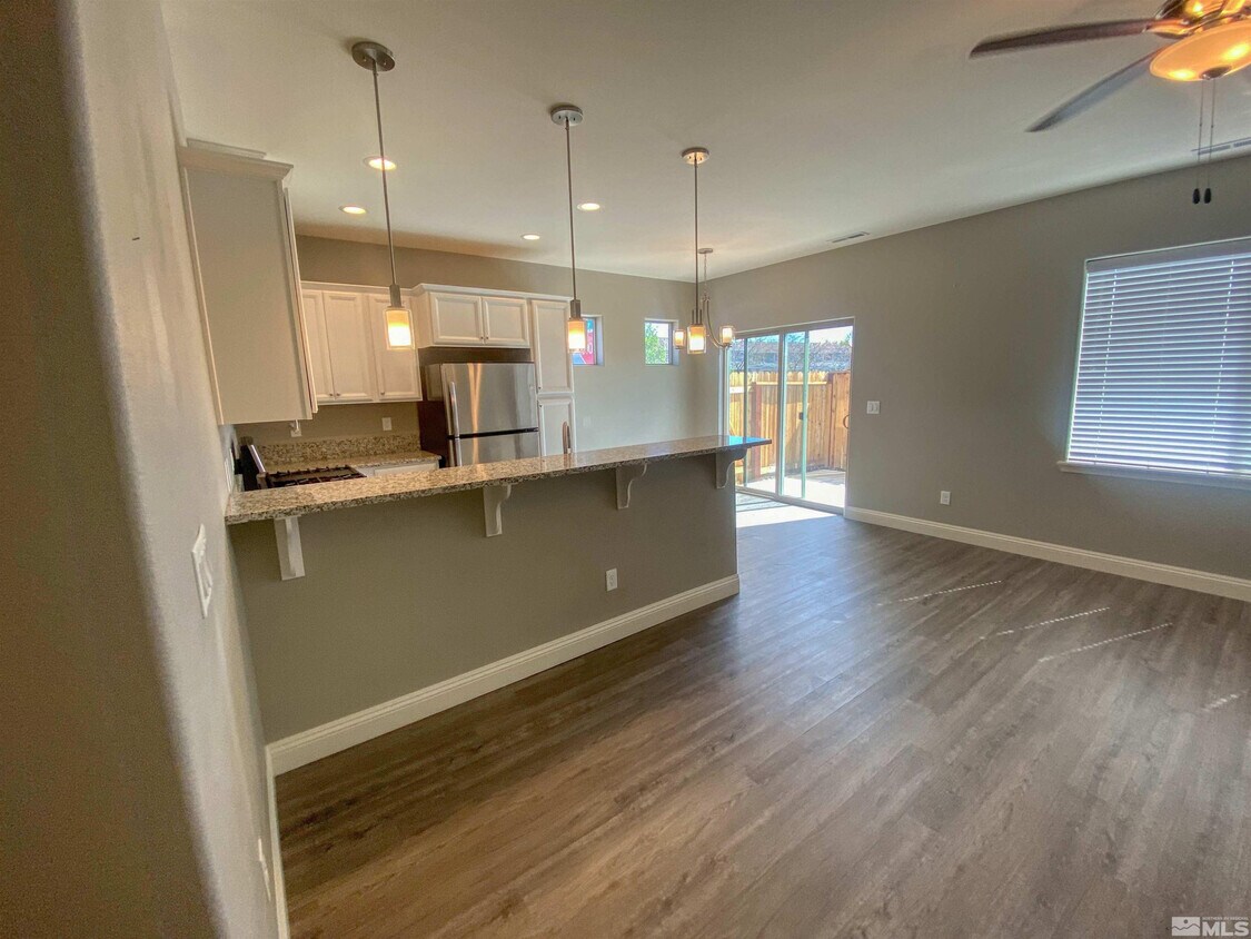 Primary Photo - 1383 Campagni Ln