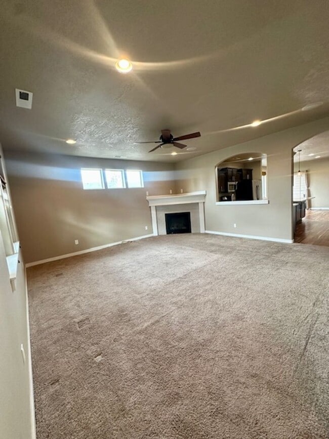 Building Photo - 63266 NW Newhall Pl