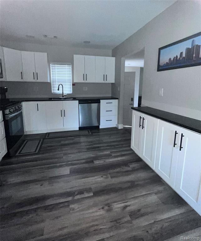 Building Photo - 3236 Rio Vista St