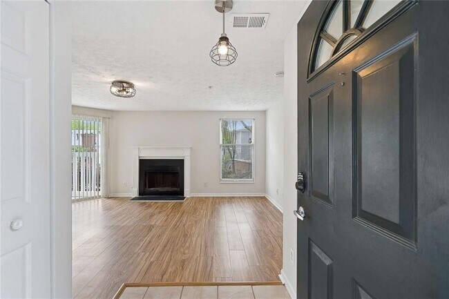 Foto del edificio - 1465 Keys Crossing Dr NE