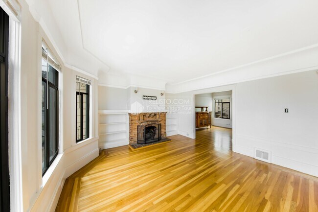 Building Photo - 755 20th Ave