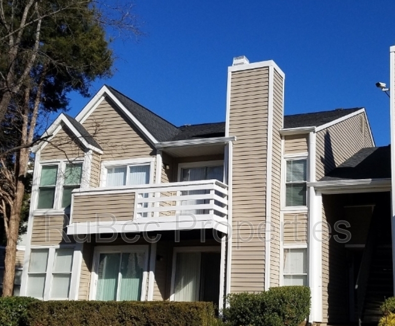 Primary Photo - 9617 Vinca Cir
