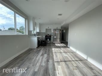 Foto del edificio - 4 br, 4 bath Townhome - 1031 3/4 N Cumming...