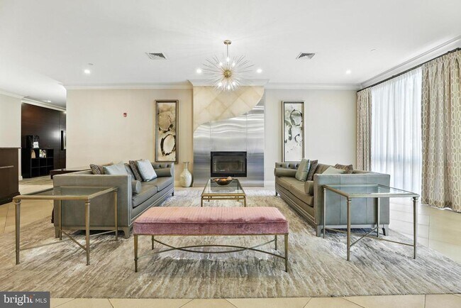 Foto del edificio - 2451 Midtown Ave