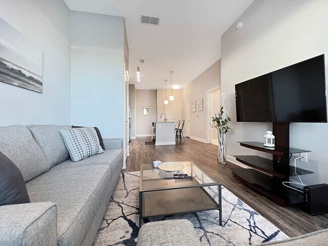 Foto del edificio - 2615 N Grady Ave