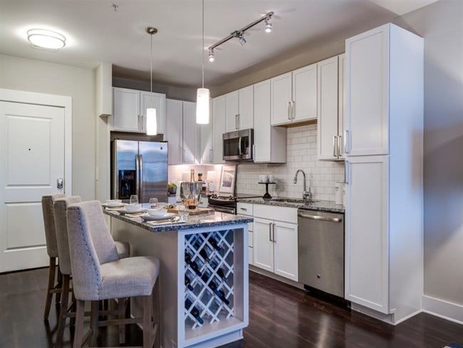 Building Photo - Berkshire Dilworth