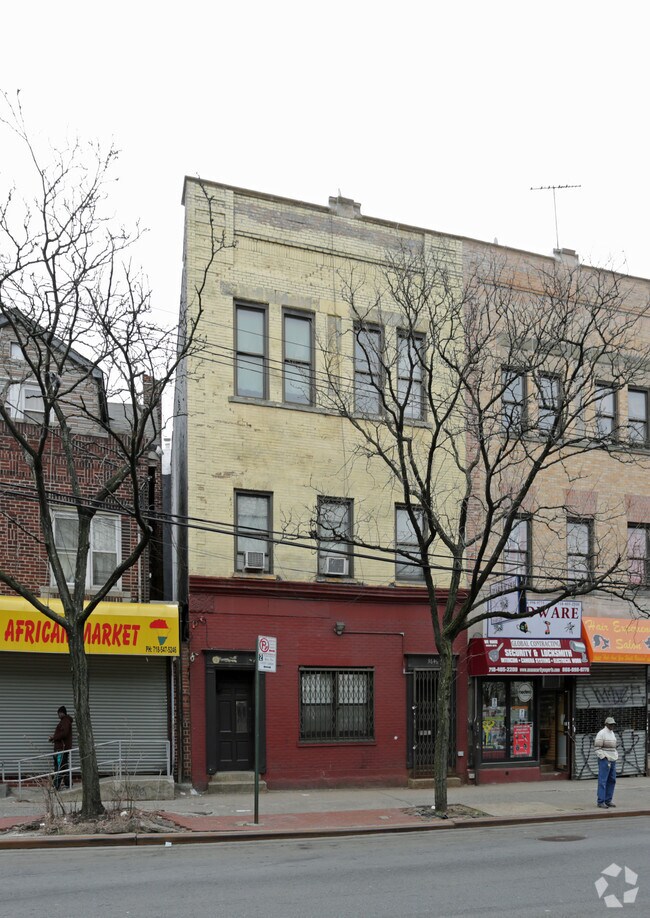 Building Photo - 3646 White Plains
