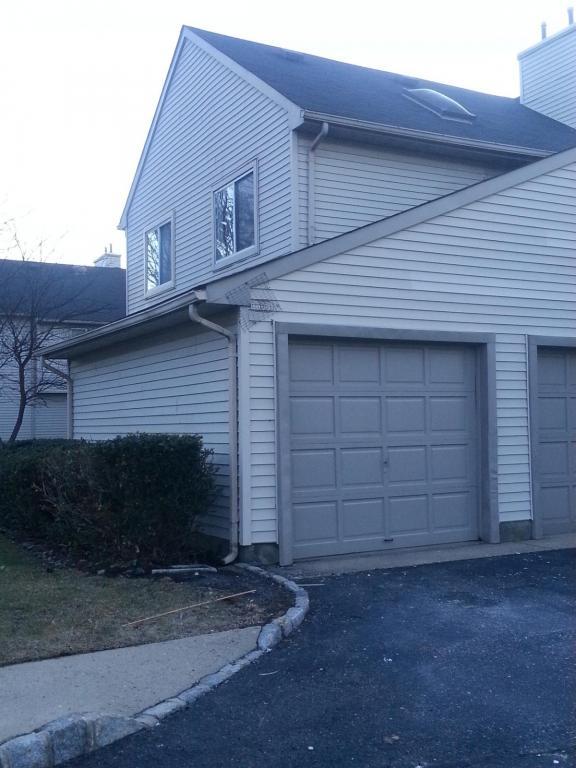 Building Photo - 30 Chatham Ct